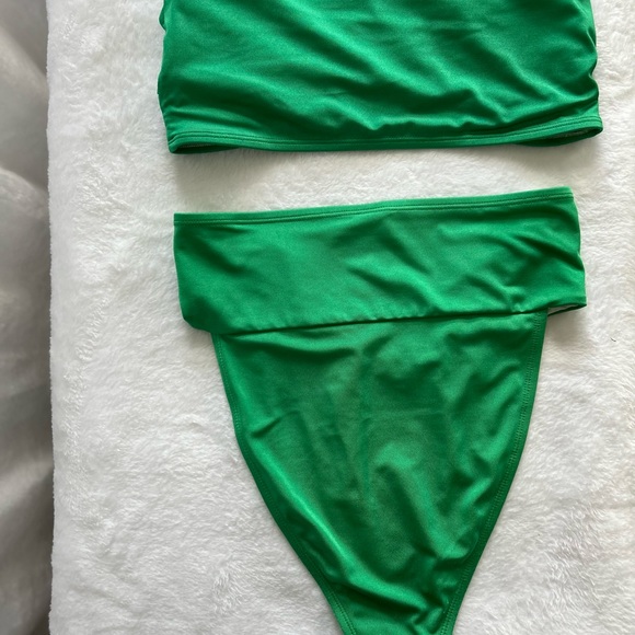 PLT two piece bikini green - Picture 2 of 2